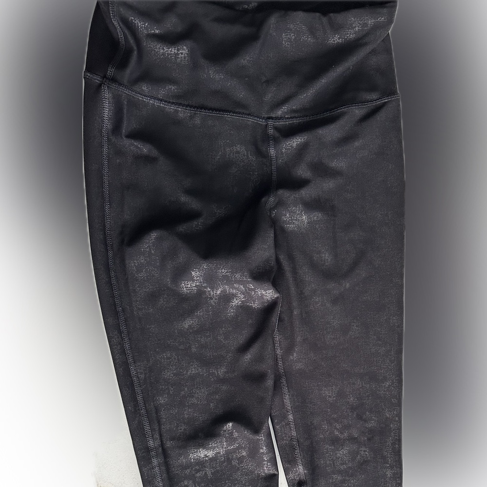 Black High-Waisted Leggings, small with reflective accents. Mono B